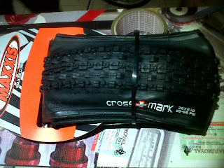 maxxis crossmark