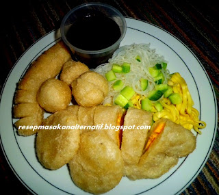  dengan materi nasi sisa yang tidak habis semalam cukup sedehana Resep Pempek Nasi Sisa Dan Cuko Asli Palembang