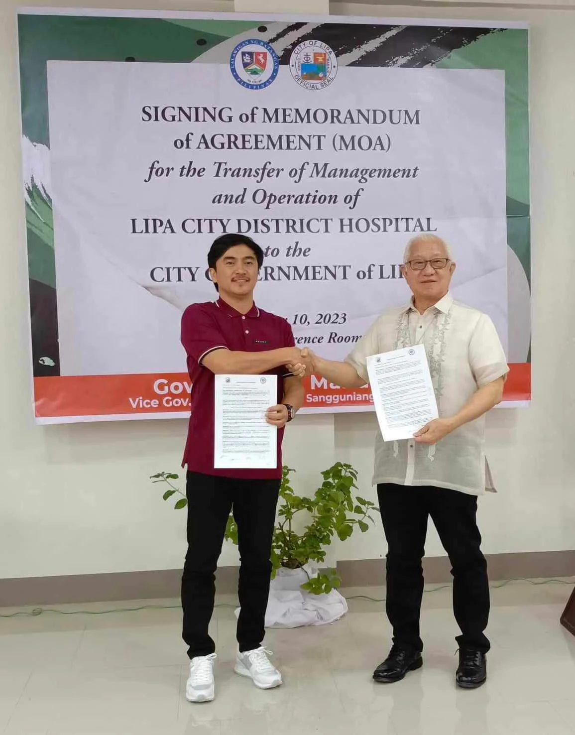 Lipa City District Hospital is now under Lipa government