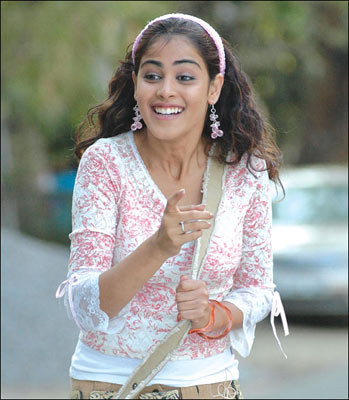 Genelia DSouza - Bollywood Hindi Movie Actress Genelia Stills