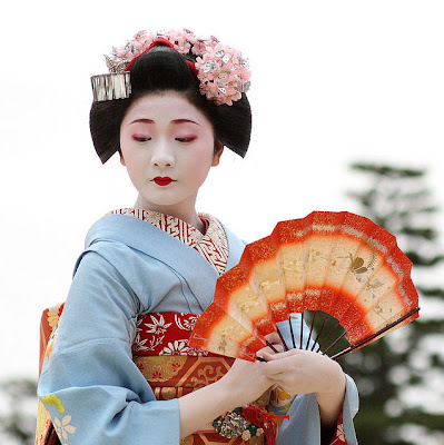 Fotografías e imágenes de Geishas (Mujeres y Kimonos)