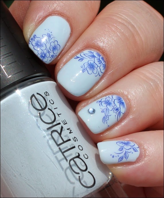 Blue Friday Flowers Blaue Blümchen Mottomonat Blütenzauber Nail Art Nageldesign Water Decals 06