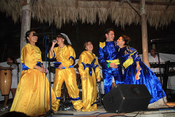 boda en playa, beach wedding, Oaxaca, México, Bodas Huatulco, Wedding Planner