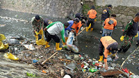 Sub 03-22 Bersihkan Sungai Citepus Segudang Sampahnya
