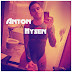 Anton Hysen: Il calciatore gay ama i selfies!
