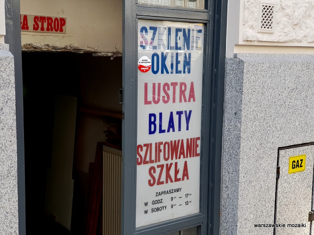 warszawskie szyldy retro retroszyld tabliczka Śródmieście szkło