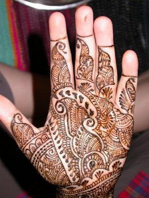 Beautiful henna designs 16 Pics