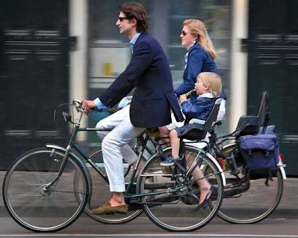 Keluarga Bersepeda