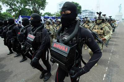 Latihan "HELLWEEK" KOPASKA TNI AL Memberi Decak Kagum Pada Dunia