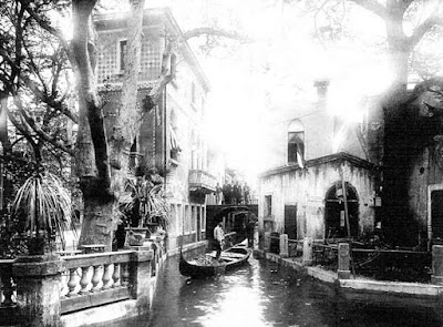 Canale veneziano a Vienna con tanto di gondola