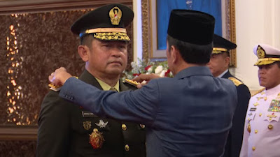   Panglima TNI Jenderal TNI Agus Subiyanto Menjadi Saksi Pelantikan Kasad