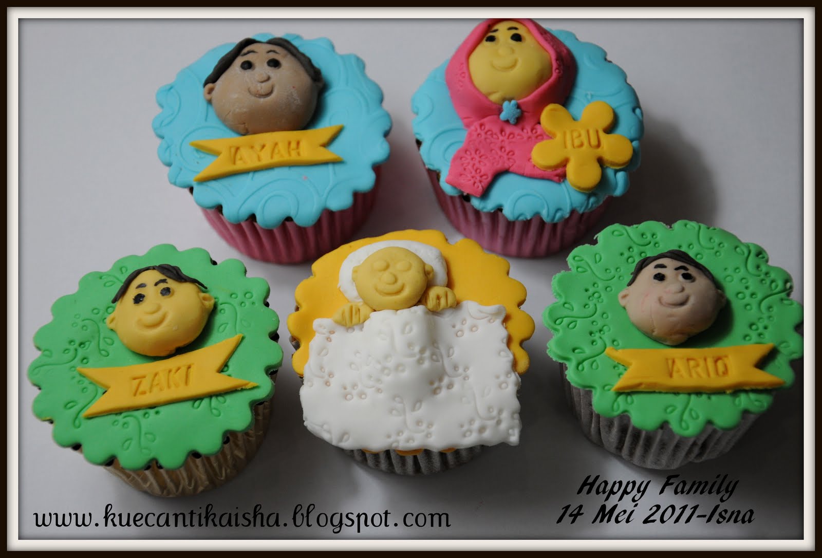 Kue Cantik Aisha: Happy Family Cupcakes