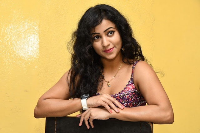 Deepu Naidu latest hot armpits pics in sleeveless dress