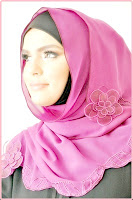 Model jilbab terbaru pink