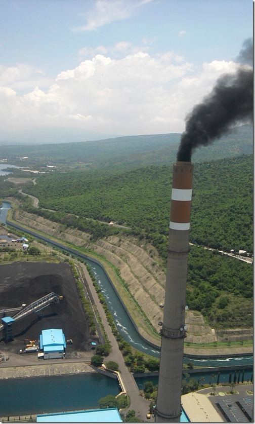 Inilah Pemandangan PLTU Paiton dari Ketinggian 215 5 meter 