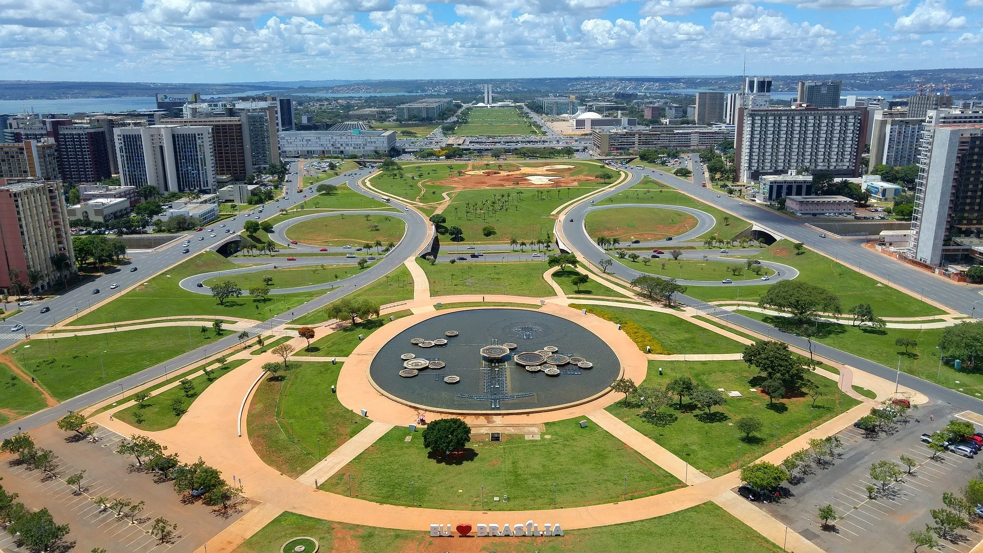 Vista ampla de Brasília