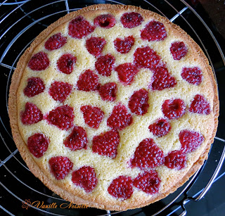 LE FRAMBOISIER DE JULIE PAR Nicolas BERNARDÉ crème d'amandes framboises