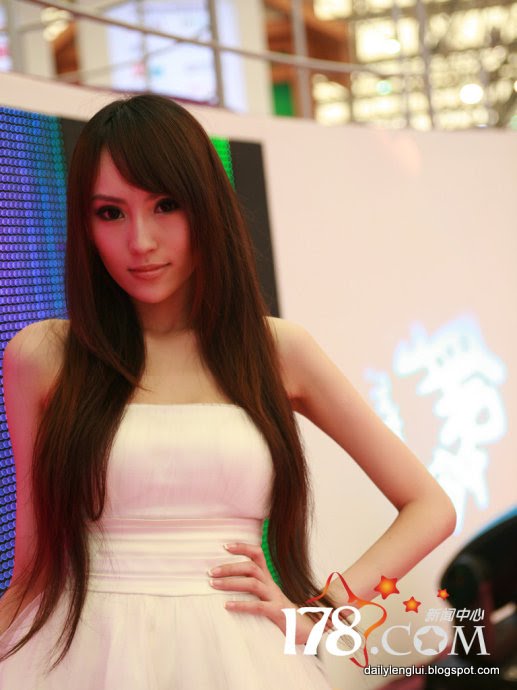 Zhu Hong (朱弘) Zhu Hong (朱弘)