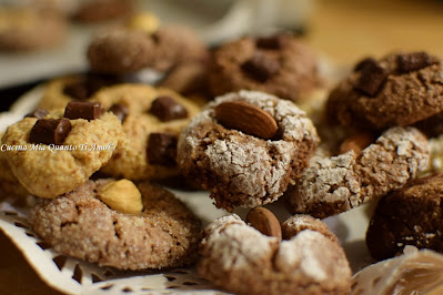 Pasticcini con sola frutta secca, senza glutine e senza lattosio