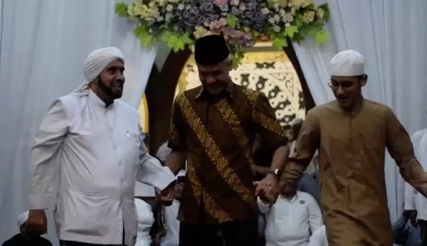 Viral! Ganjar Pranowo Asyik Menari Tarian Arab, Netizen: Kenapa Nggak Kalian Ejek Bong?