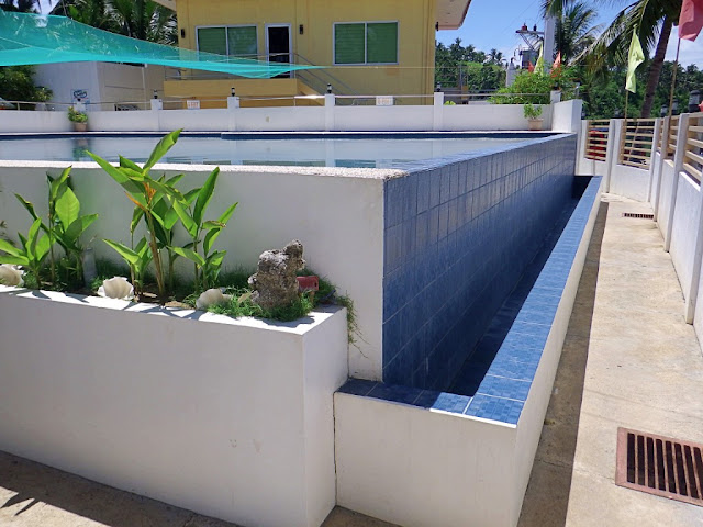 a view of the swimming pool at Juvie's Resort Hotel and Restaurant in San Roque, Catbalogan Samar