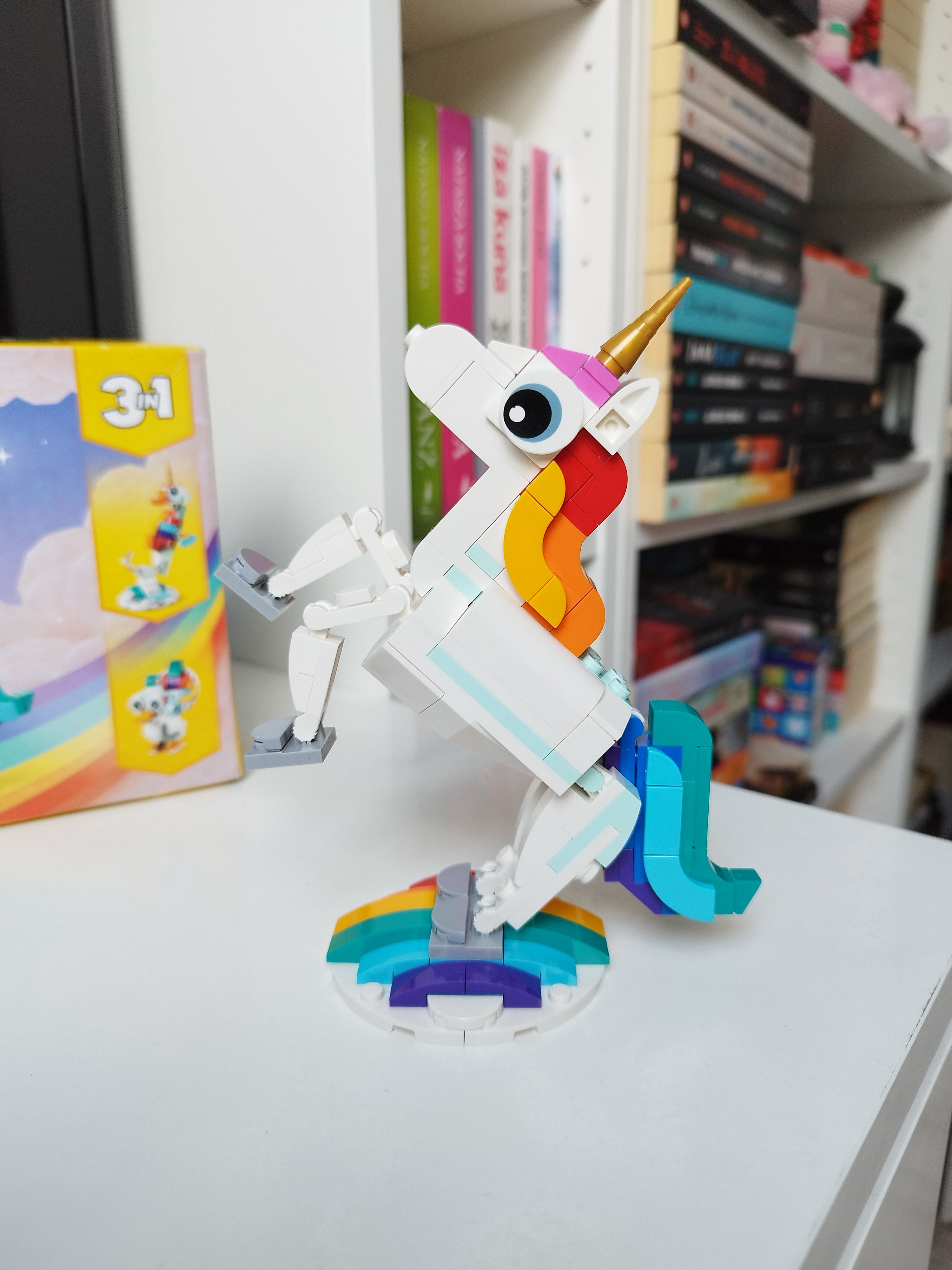 LEGO Creator Magiczny jednorożec - TaniaKsiazka.pl
