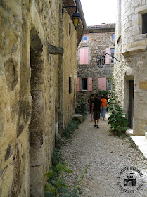 LE POET-LAVAL (26) - Village médiéval