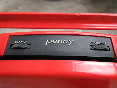 penny rosso, giradischi penny, mangiadisci penny, vintage penny, desing penny, penny portable turnable, vinyl