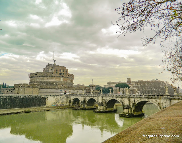 Ponte e Castelo de Sant'Angelo em Roma