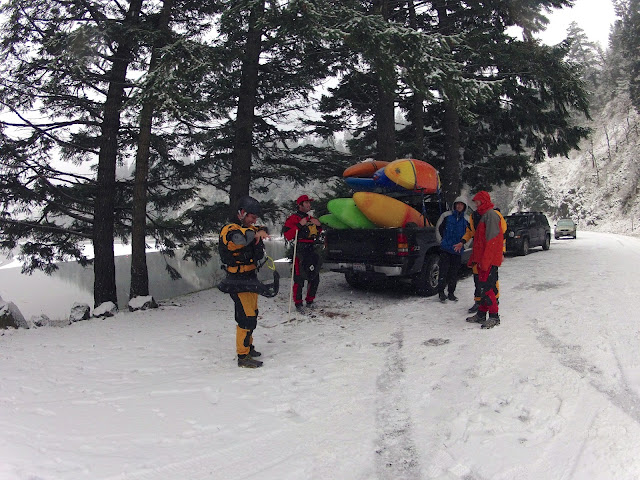 Daniel Patrinellis. Adrian Wigston, Mike Nash, Joe Howard, Scott Waidelich, Jeremy Bisson, Alex Podolak, Brad X, Logan Farrell, Kokatat, Dagger Kayaks, Confluence watersports, Canon 7D, Canon, Gopro, GoPro Hero2, Mamba, Nomad, Burn, Karnali, Little White Salmon River, Little White Salmon, LDUB, ldub, Little White, Hood River, Kayaking, Creeking, Carnage, WA, Washington, PNW