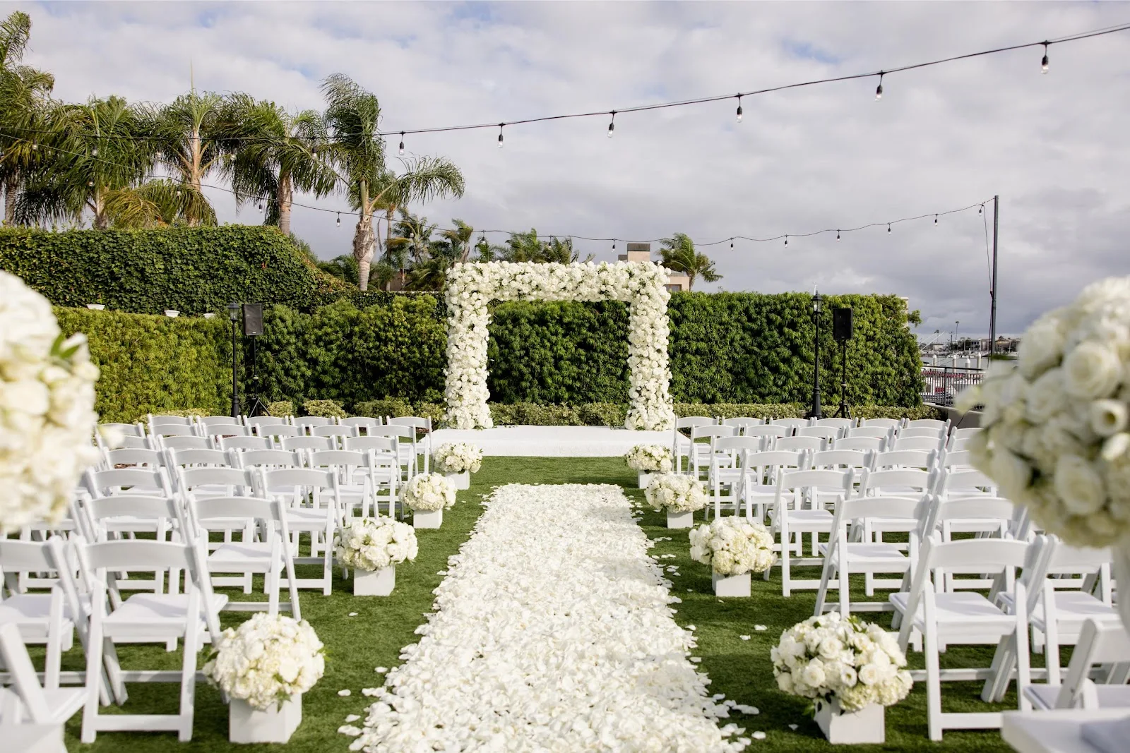 images by stefani welsh studios california white wedding inspiration