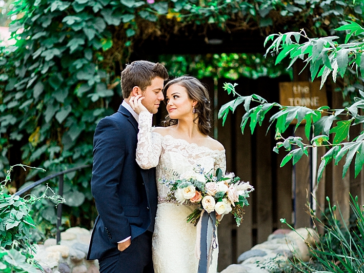 Classic and elegant bride and groom portraits | Photo by Dennis Roy Coronel | See more on thesocalbride.com