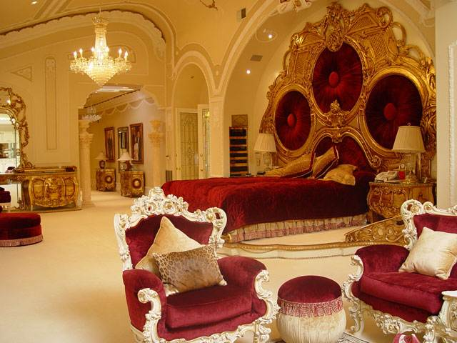 Shahrukh Khan Bungalow MANNAT Bed Room