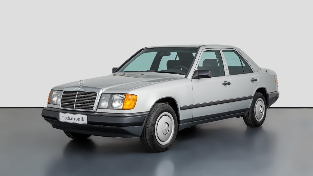 Mercedes W124 - carpartsreview.blogspot.com