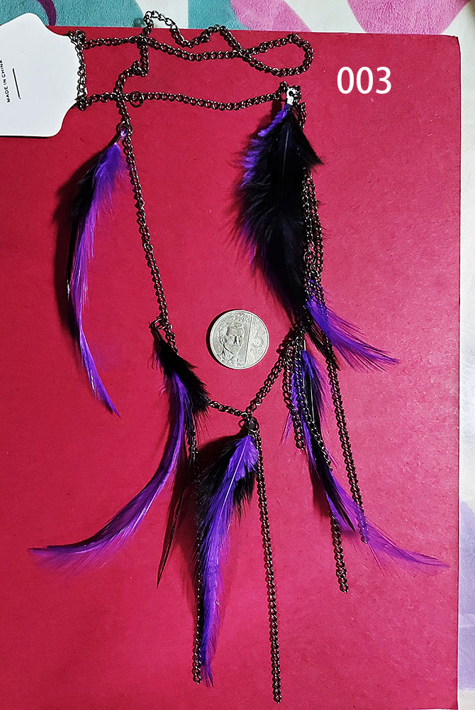 feather party necklace