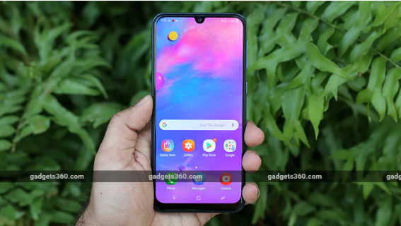 Samsung Galaxy M30  | Best Gadget Smartphone in India 2019