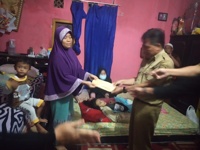 Siswi Penderita Kangker Tulang Dijenguk Kadisdik Kabupaten Sukabumi