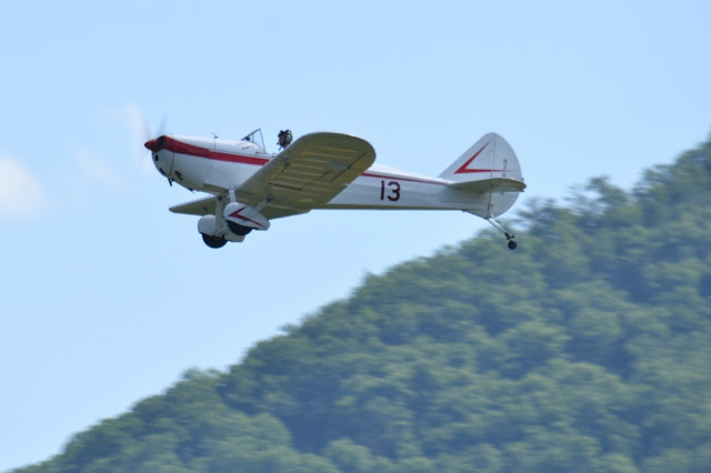 busy skies at the Sentimental Journey Fly-in