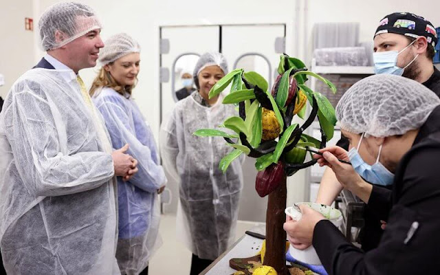 Hereditary Grand Duke Guillaume and Hereditary Grand Duchess Stephanie visited the workshop of the chocolate maker 'Genaveh'
