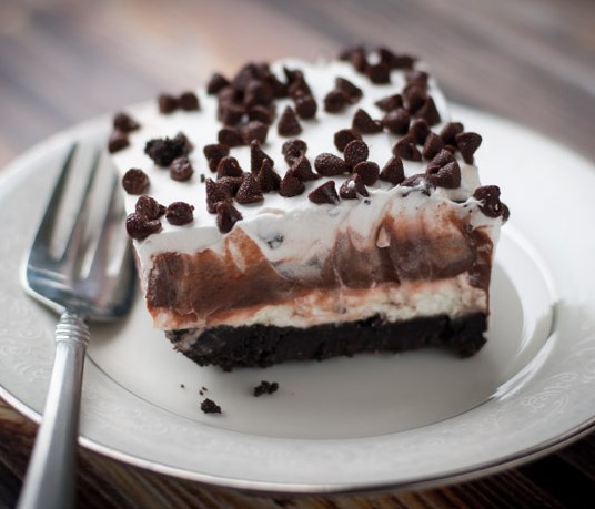Chocolate Lasagna – A Chocolate Lover’s Treat #Chocolate #Dessert
