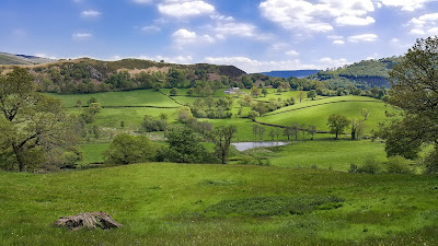 szlak pieszy na wzgórze Velvet Hill, majówka w Walii