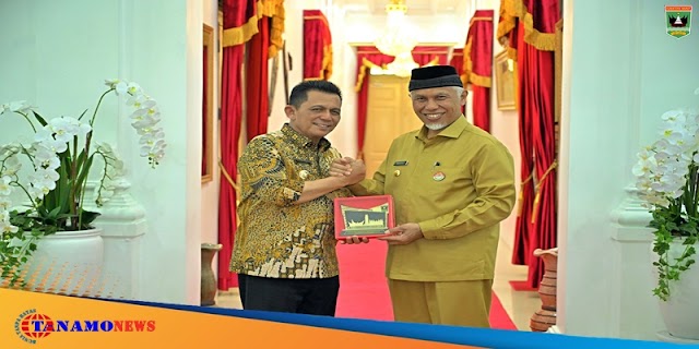 Wujud Persaudaraan, Gubernur Mahyeldi Terima Bantuan Penanganan Bencana Rp900 Juta dari Gubernur Kepri
