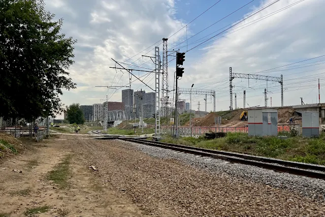 железнодорожные пути Рижского направления Московской железной дороги в районе 1-го Стрелецкого проезда
