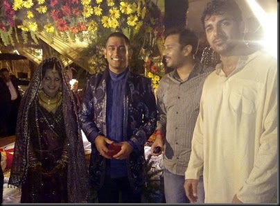 Dhoni Wedding Pics, Dhoni Sakshi Marriage Pictures9