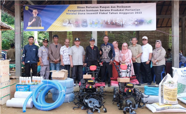 Di Tanjungpinang Kelompok Tani dan Pembudidaya Ikan Mendapat Bantuan Sarana Pertanian dan Perikanan