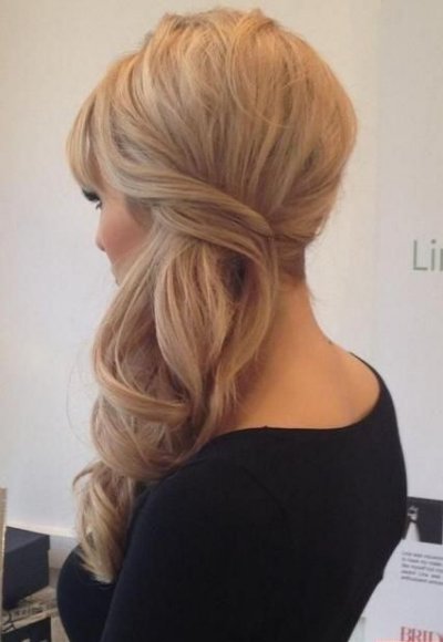 Simple Side Ponytail Hairstyle For Proms and Weddings