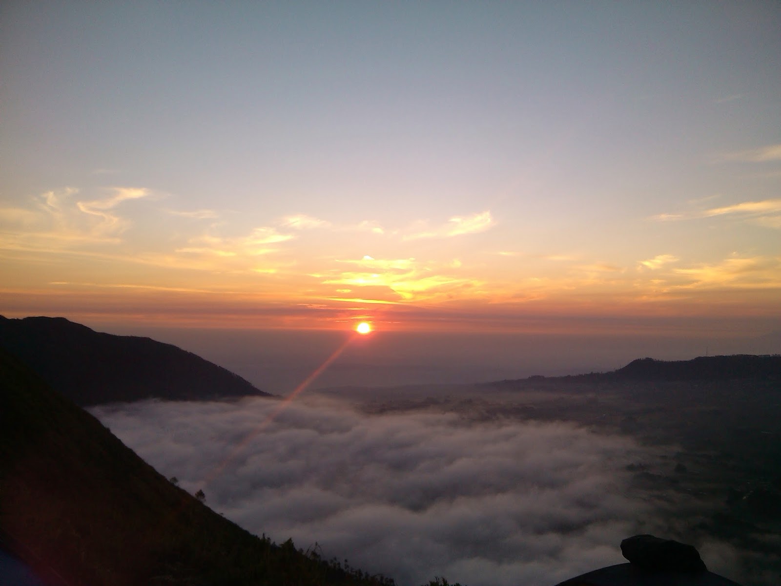 Chika Archika Surga Di Atas Awan Andong