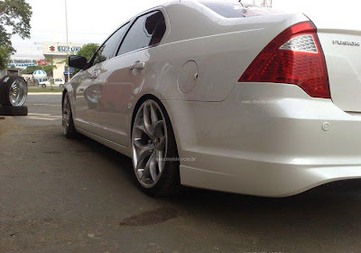 carro ford fusion rebaixado socado rodas rodonas aro 20 tuning