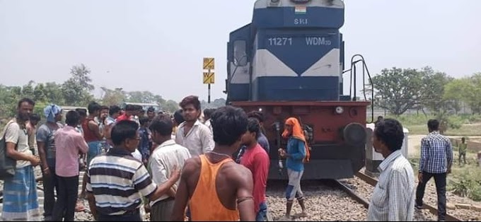 रेलवे मजदूरों ने जानकी एक्सप्रेस के ड्राइवर के साथ किया मारपीट घंटों ट्रैन.रूकी