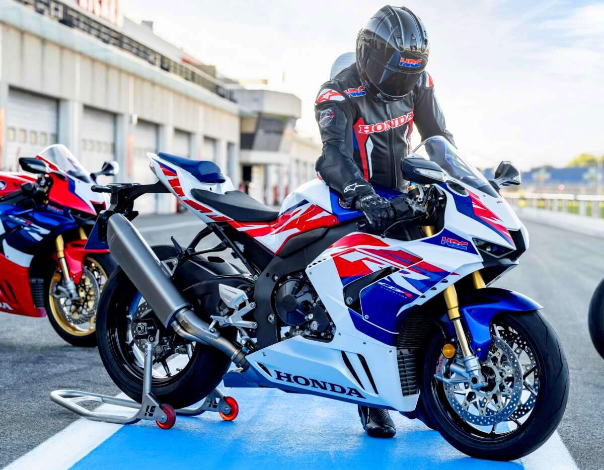 Honda Rilis CBR1000RR-R 2023 Anniversary Edition !